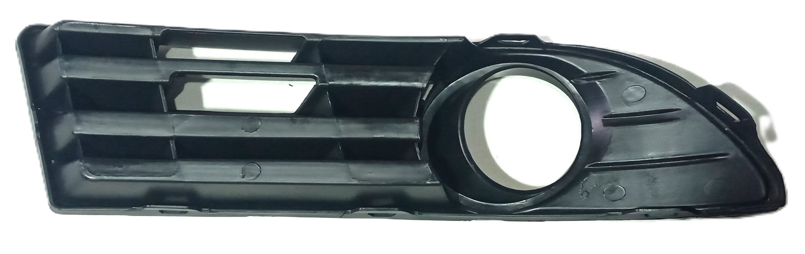 VW Polo 9n 2006-2009 Foglight Grille with opening for Foglight left Hand side Passenger Side New non-OEM 6Q0 853 666H